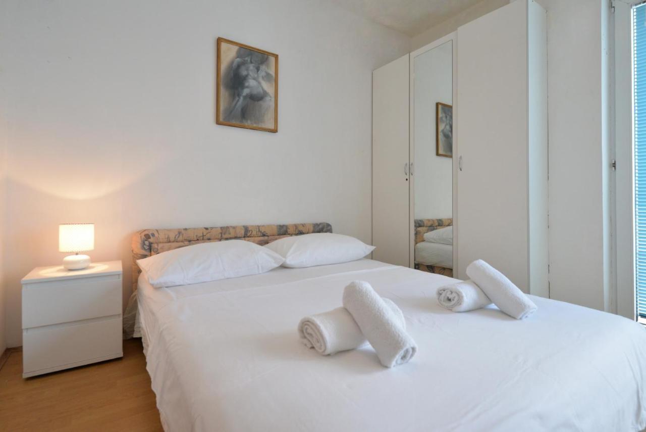 Apartman Rasip, Murter Eksteriør bilde