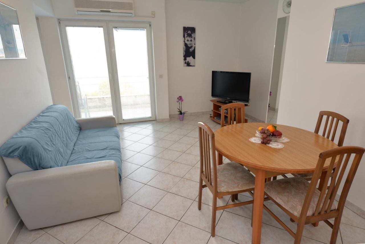 Apartman Rasip, Murter Eksteriør bilde